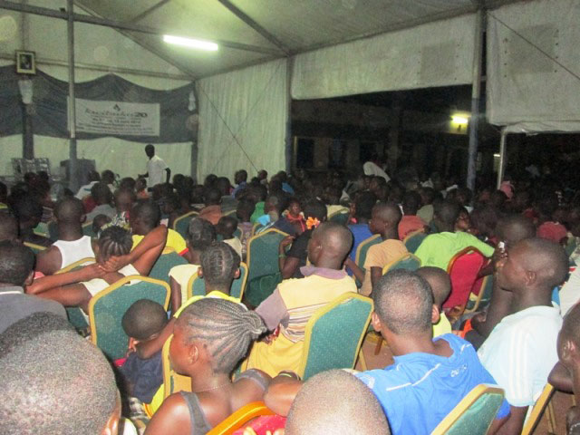 Abaturage ba Santarafurika bifatanyije n'Abanyarwanda kwibuka Jenoside yakorewe Abatutsi.