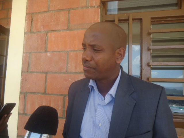 Charles Mukiza, umuyobozi w'ishami ry'ihererekanyamakuru n'itangazamakuru muri komisiyo y'igihugu y'ubumwe n'ubwiyunge.
