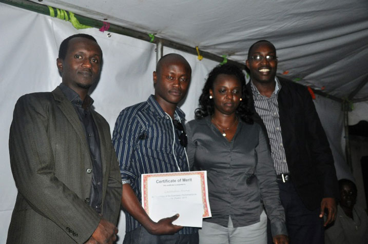 Christopher Kivunge wahize abandi banyamakuru bakora kuri KT Radio.