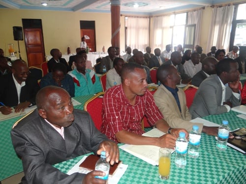 Komite itora yagisze akazi katoroshye ko guhitamo abazabahagararira kuko abiyamamaje bose bari bashyigikiwe.