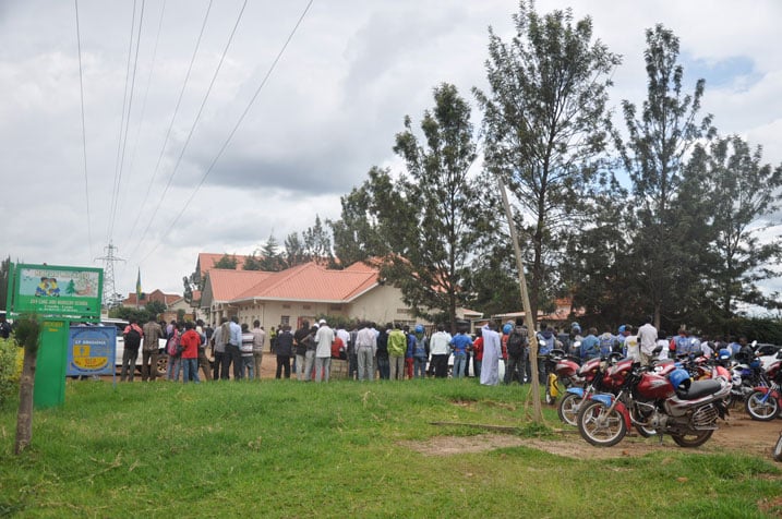 Abaturage n'abanyamakuru baje gukurikirana urubanza rwa Kizito Mihigo ari benshi.
