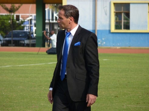 Didier Gomes agiye gukomeza gutoza Rayon Sport uko bisanzwe nyuma yo guhabwa amafaranga iyo kipe yamugombaga.