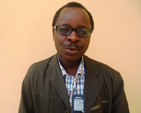 Dr. Mutaganzwa Avite, Umuyobozi w'Ibitaro bya Ruli asaba ko abafite ubumuga bwo mu mutwe bajyanwa kwa muganga.