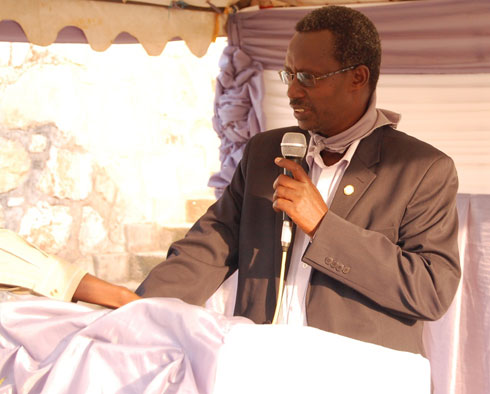 Dr Ngamije Jean asaba abanyeshuli ba INILAK Nyanza kutiyibagiza amateka ya Jenoside.