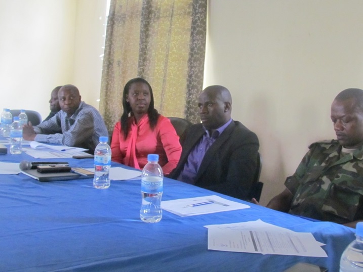 Dr Asiimwe ashima ko abaturage bafata iyambere mu kwikemurira ibibazo batuma akarere kesa imihigo neza.