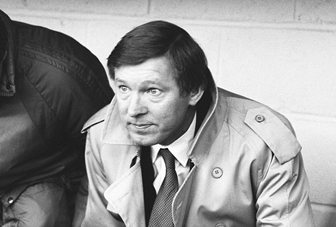 Ferguson areba umukino wa mbere yatoje Manchester United mu mwaka wa 1986.