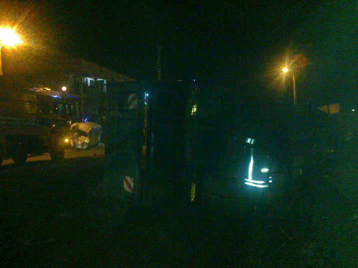 FUSO imaze kugonga ibyari mu nzira byose nayo yagushije uruhande.