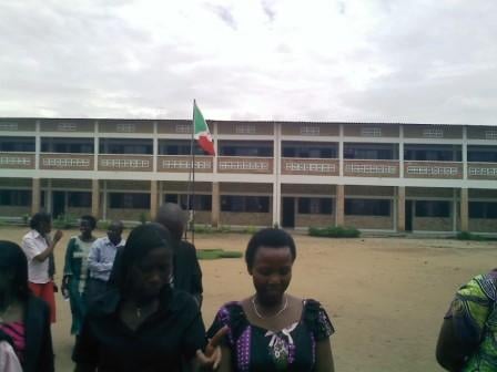 Abarimu bo muri GS St Bruno de Gihundwe basuye Ecole Saint Micheal Alicange ryo mu Burundi.