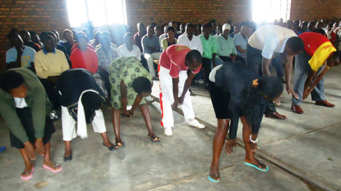 Ngo umuntu ukoresha umubiri we imyitozo abasha no gukora ibindi neza kuko aba yigenzura neza kandi atarwaragurika.