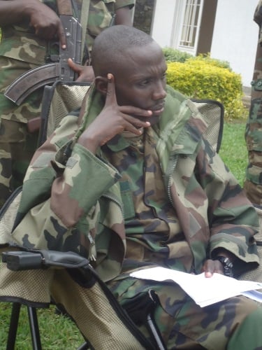 Gen Makenga kimwe n'abandi barwanyi ba M23 birukanywe mu ngabo za Congo.