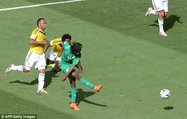 Gervinho niwe wishyuye igitego kimwe muri bibiri Cote d'Ivoire yatsinzwe na Colombia.