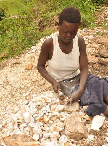 Umurimo akora nta soni umuteye kuko umutunze.