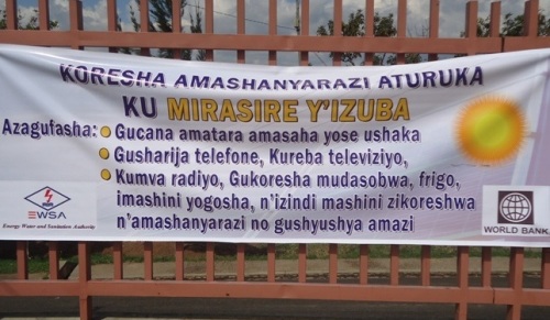 Gukoresha imirasire y'izuba ngo birafasha cyane cyane ku bantu bataragerwaho n'amashanyarazi.