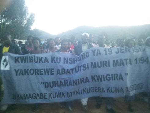 Hakozwe urugendo rwo kwibuka Jenoside ruva mu mujyi wa Nyamagabe kugera ku rwibutso rwa Murambi.