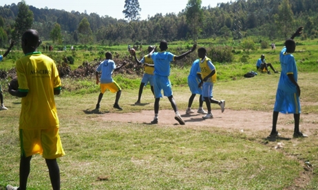 Handball ikinwa hafi ya hose mu Rwanda ariko haracyari ikibazo cy'ibibuga bitameze neza.