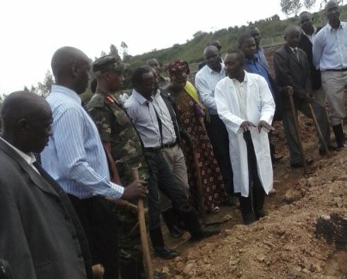 Hatewe imyumbati kuri hegitari imwe.