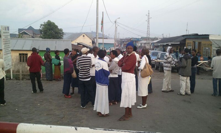 Abanyarwanda baheze muri zone neutre babujijwe kwinjira muri Kongo badatanze amafaranga ya viza.
