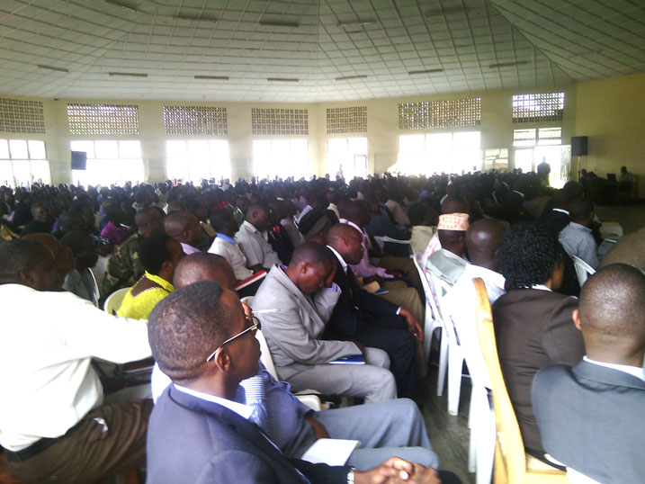 Abayobozi mu karere ka Musanze bitabiriye ikiganiro na Minisitiri James Musoni.