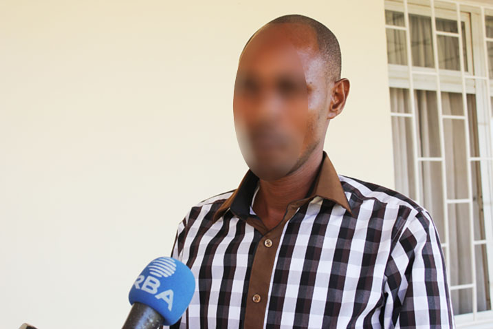 Kabera usanzwe ukora akazi k