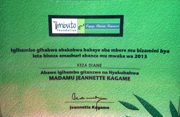 Icyemezo cy'ishimwe gitangwa buri mwaka na Madamu Jeannette Kagame, ku banyeshuri b'abakobwa baba aba mbere mu bizamini bya Leta.