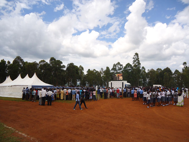 Ikibuga cya IPM cyakiriweho urumuri ngo cyabaye isibaniro hagati y'Abatutsi bari bahungiye muri iryo shuri n'interahamwe zashaka kubica.