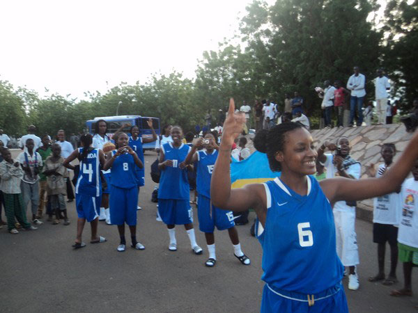 Ikipe y'u Rwanda y'abagore irasabwa kuba iya mbere muri Uganda kugirango izabashe kujya muri Cameroun muri Afrobasket.