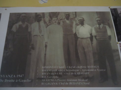Imwe mu mafoto amuritse iriho bamwe mu bashefu bo mu Rwanda bize muri GSO.