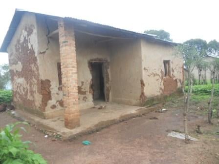 Inzu yasenywe n