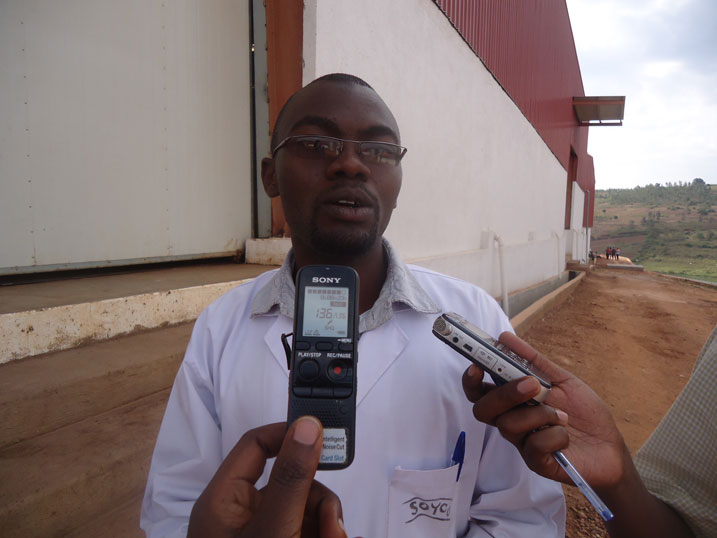 Iyakaremye yemeza ko agace uruganda ruherereyemo kagenda gahinduka mu majyambere no mu mibereho y