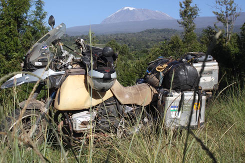 Iyi moto ni yo imufasha kuzenguruka ibihugu.