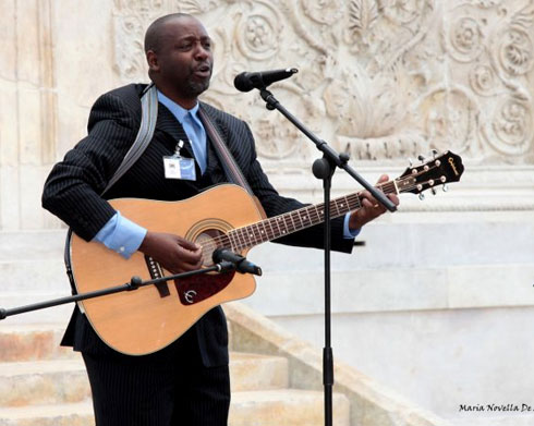 Jean Paul Samputu.