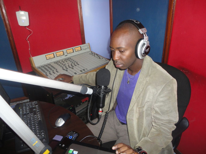 Umunyamakuru Patrick Kanyamibwa yakoraga mu bijyanye n