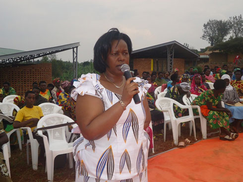 Kabageni avuga ko hari intambwe imaze guterwa mu kurwanya ihohoterwa rishingiye ku gitsina, ariko abaturage ngo bakwiye no kwigishwa amategeko abarengera.