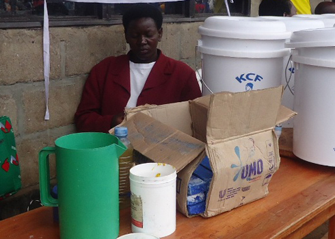 Kabihogo Jacqueline yemeza gukora amasabune byabateje imbere.