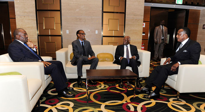 Perezida Kagame, Kabila na Sassou Nguesso baraye muri Angola aho bitabiriye inama ya ICGLR itangira kuri uyu wa 25/03/2014.