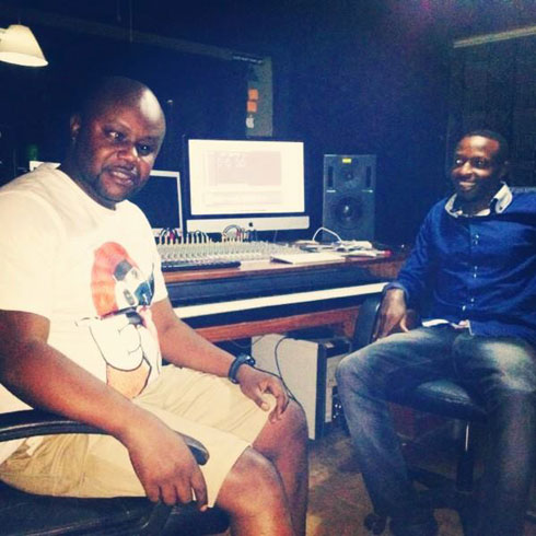 Kamichi na Kidumu muri studio kwa Rkay Nairobi.