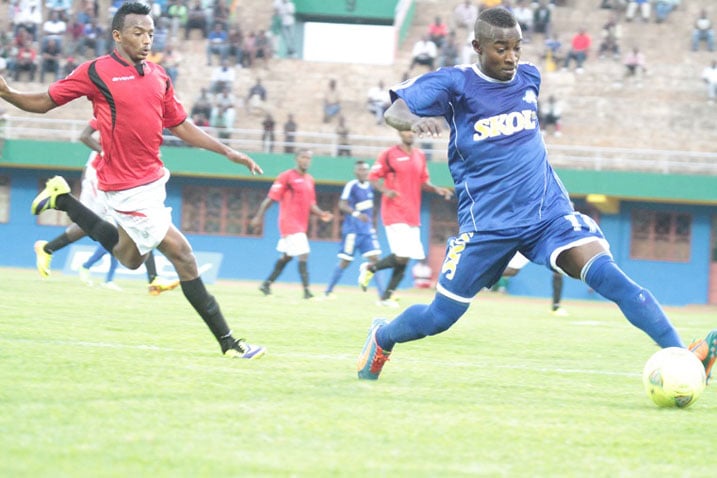 Kapiteni wa Rayon Sport Ndayisenga Fuadi wigaragaje cyane muri uwo mukino anagirwa umukinnyi witwaye neza kurusha abandi.