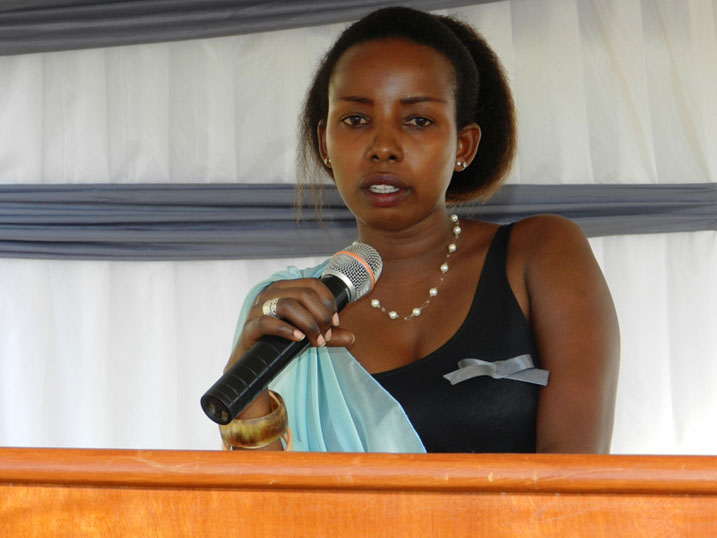 Kasine Angelique wavuze mu izina ry'imiryango y'abari abakozi ba perefegitura na superefegitura zo mu Ntara y'Iburasirazuba, bishwe muri jenoside yakorewe Abatutsi.