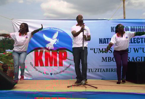 Kizito yasusurukije abitabiriye ibiganiro.