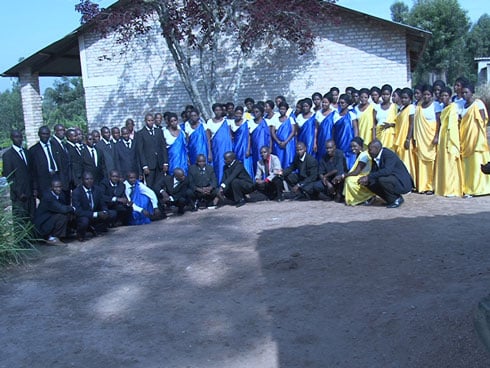 Korale “Abakoze bagororerwe” yamuritse alubumu yayo ya kabiri kuri iki cyumweru tariki 18/08/2013.