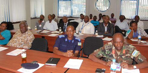 Nta wasigaye mu bakorera ku cyicaro cy'Intara n'abahafite inshingano.
