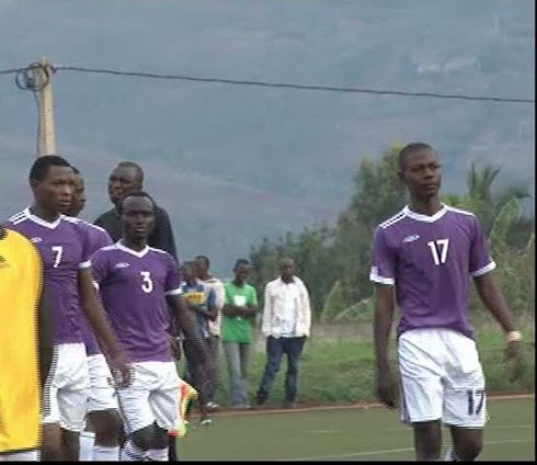 Lomami Andre wambaye numero 17 niwe watsinze penaliti ya La Jeunesse.
