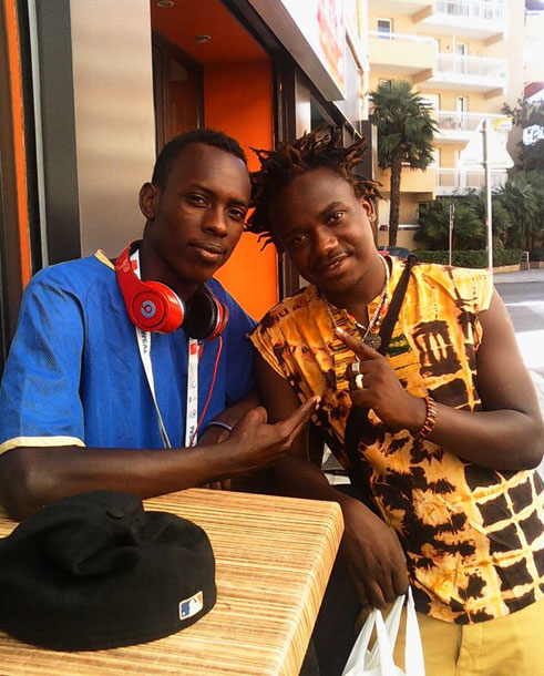 Mani Martin (iburyo) na Fabrice Ndengera, umwe mu bamucurangira