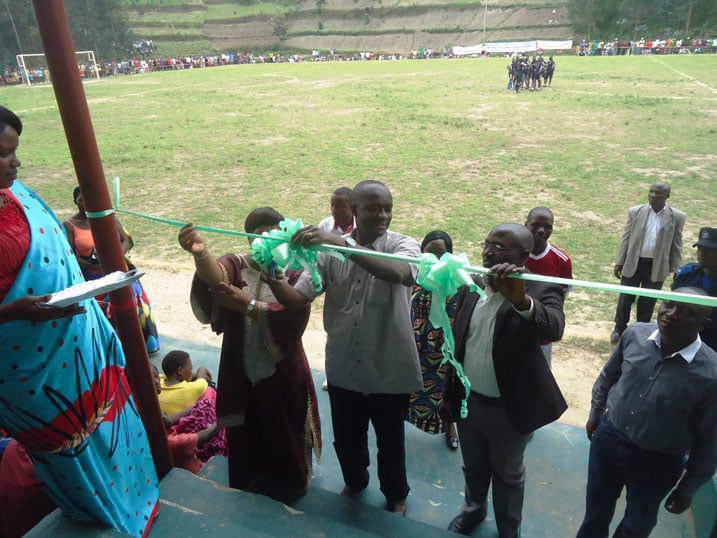 Minisitiri Habineza yafunguye sitade ya Mukebera ku mugaragaro.