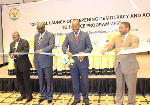 Minisitiri James Musoni niwe watangije ku mugaragaro iyi gahunda izamara imyaka itanu.