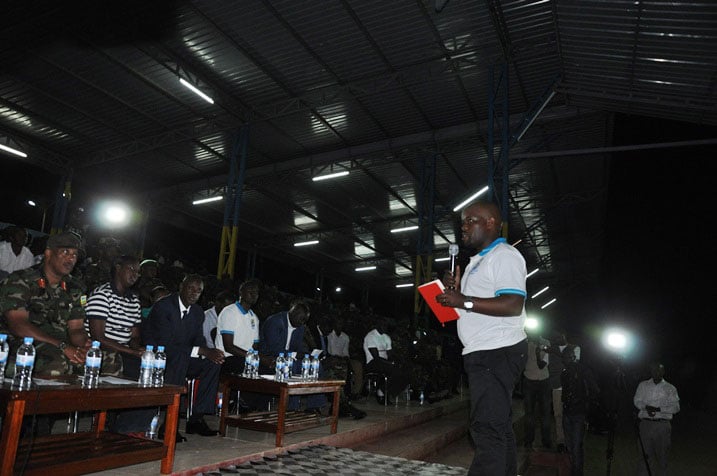 Minisitiri Nsengimana yashimye uru rubyiruko igitekerezo rwagize cyo gushimira ingabo.