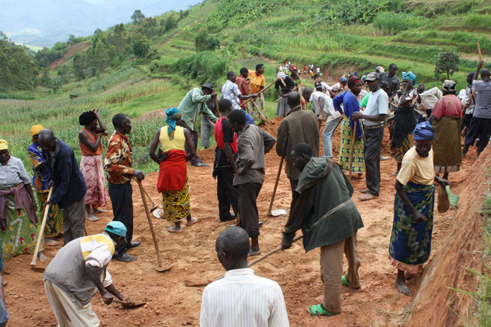 Mu karere ka Ngororero, umuganda ukorwamo ibikorwa bifite agaciro ka miliyoni 600 buri mwaka.