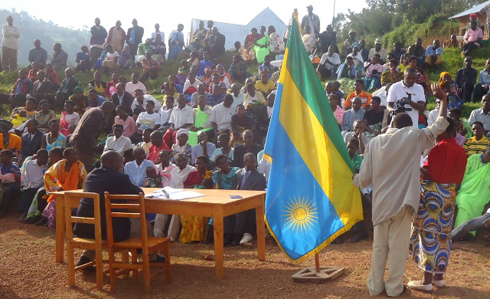 Mu karere ka Burera hakunze kugaragara imiryango isezerana byemewe n