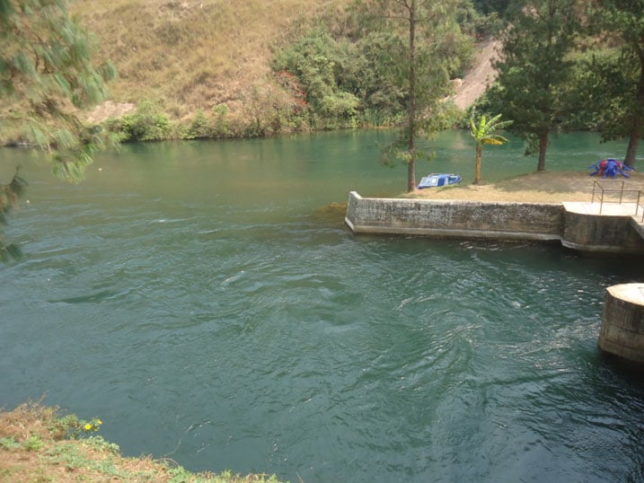 Mu kiyaga cya Kivu hatoraguwe umurambo.