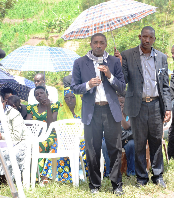 NIYONAGIZE warokokeye i Karama atanga ubuhamya.
